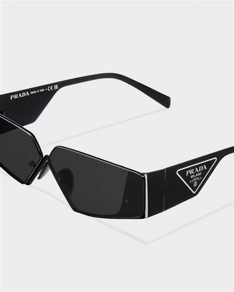 schwarze prada sonnenbrille|PRADA Sonnenbrillen online kaufen .